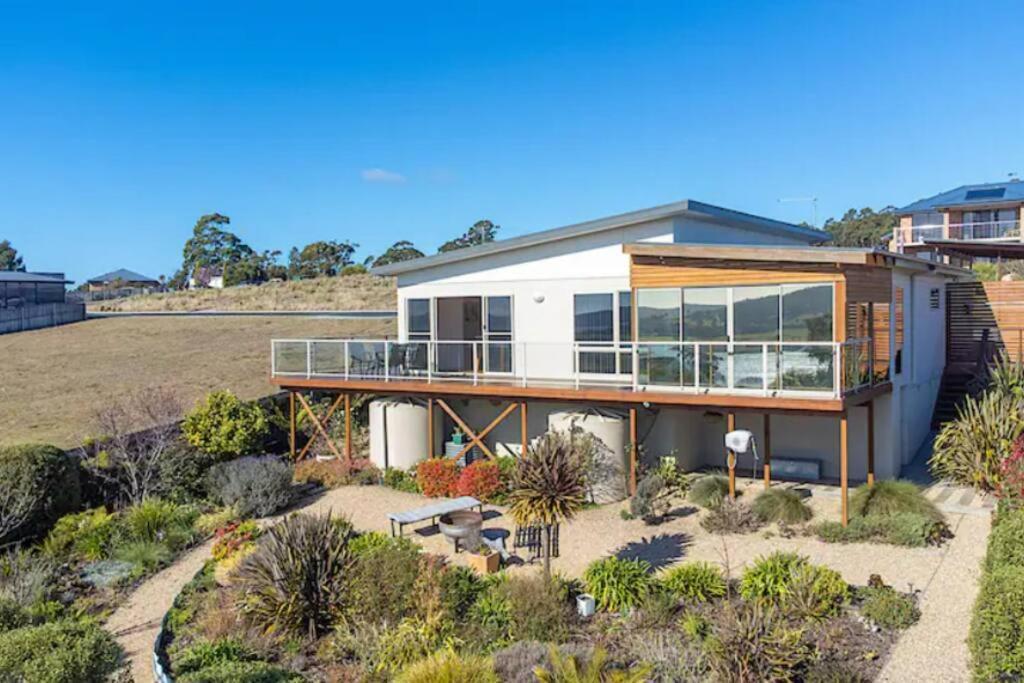 Vila Windbourne House The Ultimate Base St Helens Exteriér fotografie