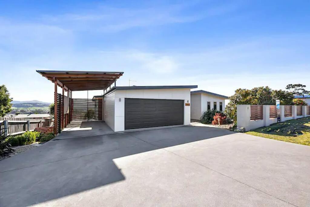 Vila Windbourne House The Ultimate Base St Helens Exteriér fotografie